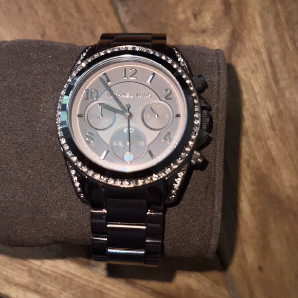 Bronze Michael Kors Watch - Picture 6 of 7